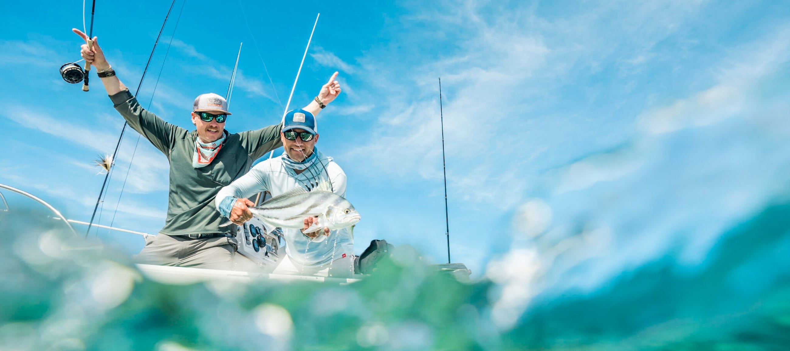 THIS IS PRO GEAR-The PRO Series delivers serious upgrades where it counts — Hydrolite™ grip, adjustable nose pads, and next-level comfort for long days on the water.