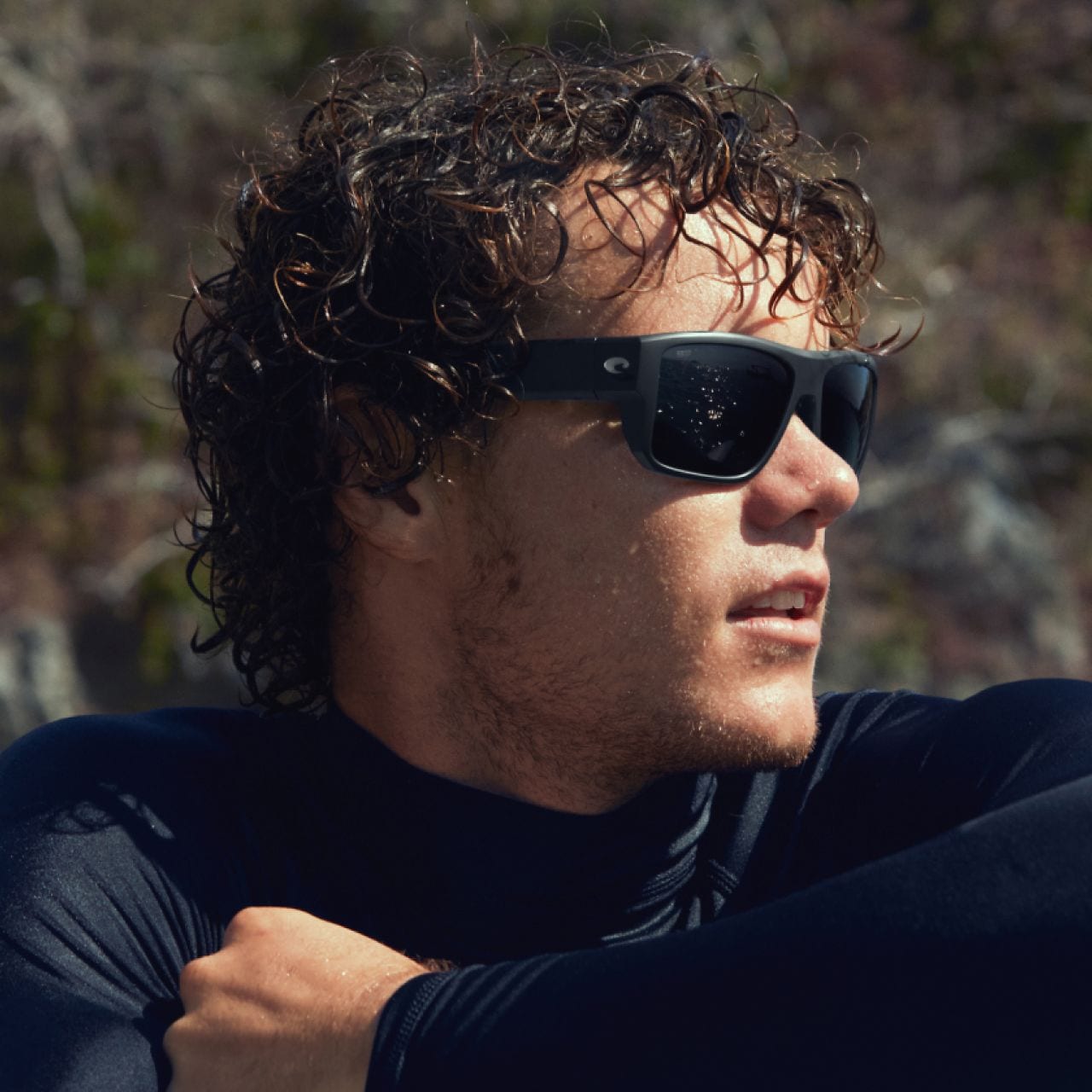 Key Factors to Consider When Choosing Sunglasses -When it comes to eyewear selection, style and quality are high on the list of reasons to choose outdoor sunglasses for many people. But there are other important factors to keep in mind when selecting a pair of shades, whether you plan to wear them every day or use them for a specific activity. These factors include: