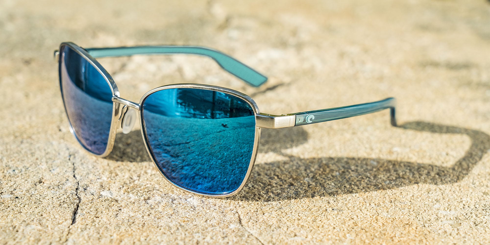Paloma Polarized Sunglasses in Copper Silver Mirror | Costa Del Mar®